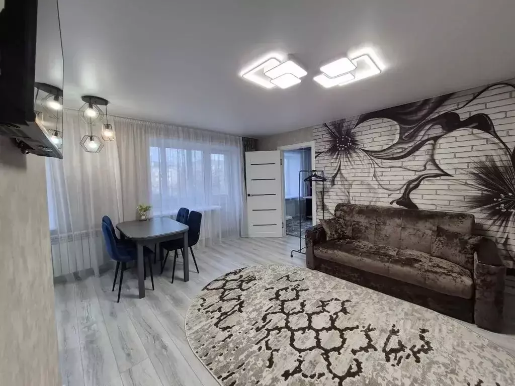 2-к кв. Курганская область, Шадринск Комсомольская ул., 24 (40.0 м) - Фото 1