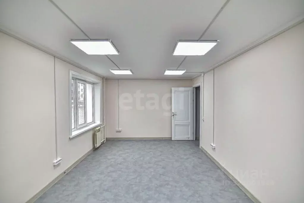 Офис в Сахалинская область, Южно-Сахалинск 7-й мкр, проезд Спортивный, ... - Фото 1