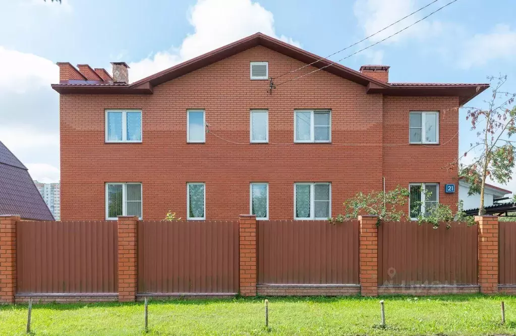 Коттедж, 306 м - Фото 1