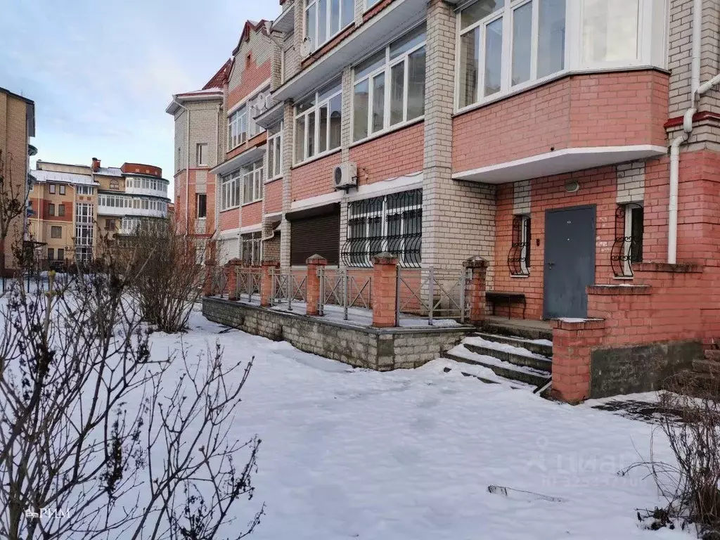 5-к кв. Вологодская область, Череповец Ленинградская ул., 40 (219.9 м) - Фото 2