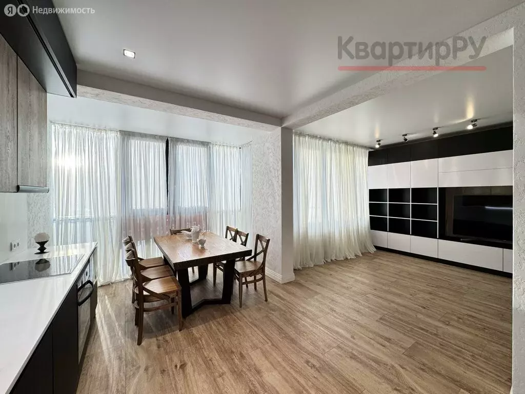 2-комнатная квартира: Санкт-Петербург, Петергофское шоссе, 45 (73.7 м) - Фото 1