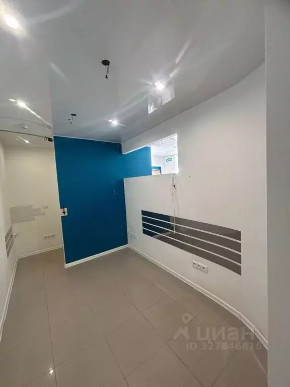 Торговая площадь в Санкт-Петербург ул. Уточкина, 6К1 (44 м) - Фото 2