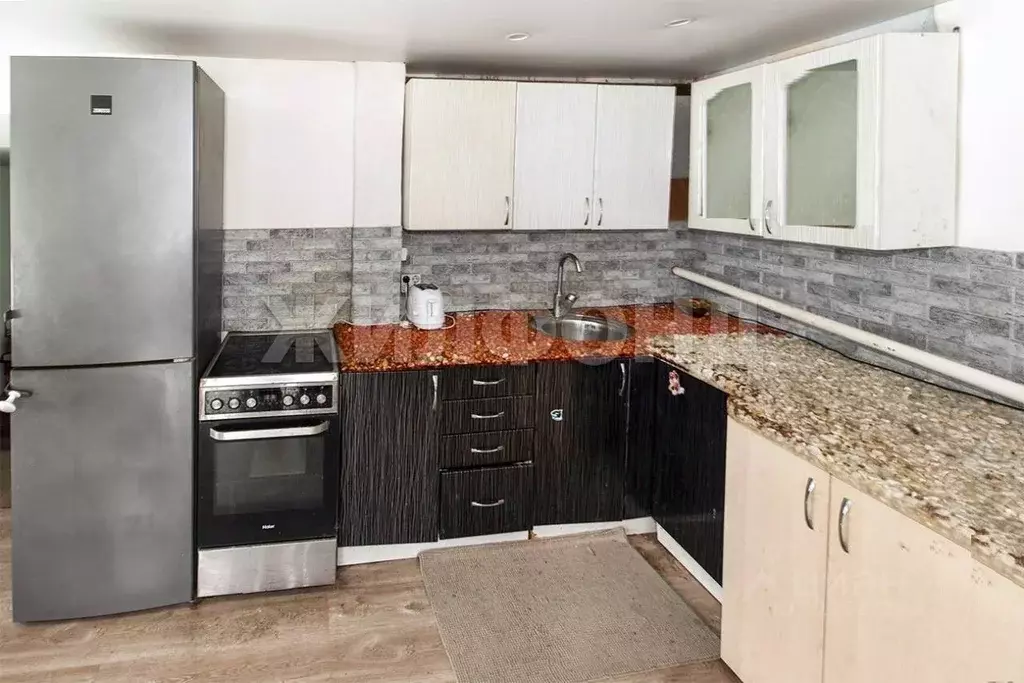Дом в Алтайский край, Барнаул Трудовой пер. (35 м) - Фото 1