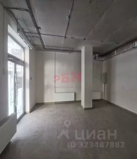 Торговая площадь в Тюменская область, Тюмень Меридиан Запад жилой ... - Фото 1