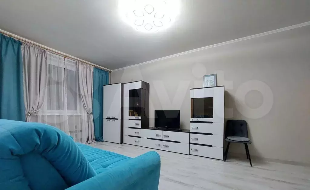 1-к. квартира, 36 м, 4/16 эт. - Фото 0
