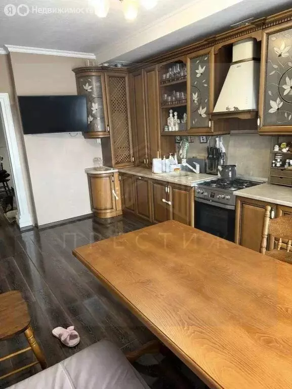 2-комнатная квартира: Ессентуки, Новопятигорская улица, 1/1 (75 м) - Фото 1