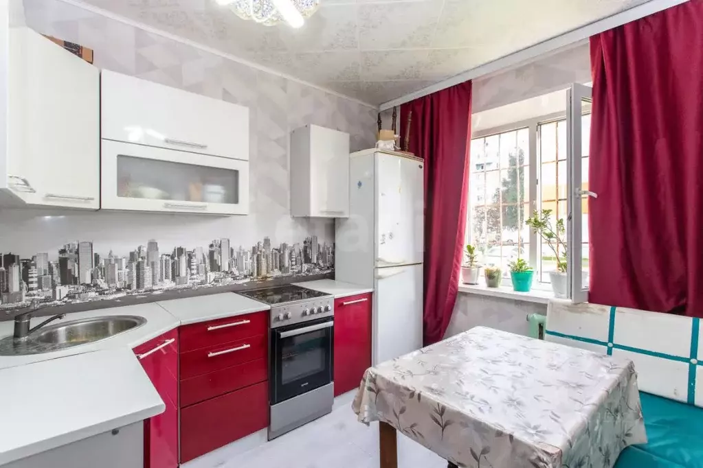 1-к кв. Тюменская область, Тобольск 7А мкр, 35А (32.0 м) - Фото 0