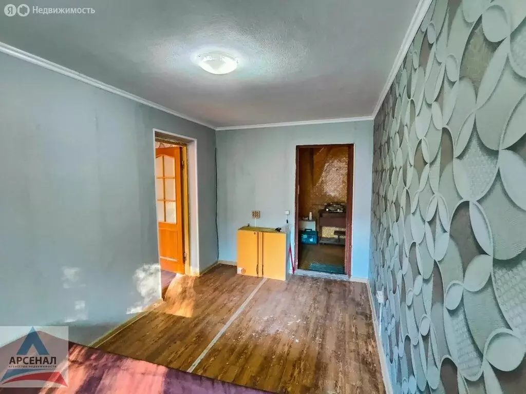 2к в 9-комнатной квартире ( м) - Фото 2