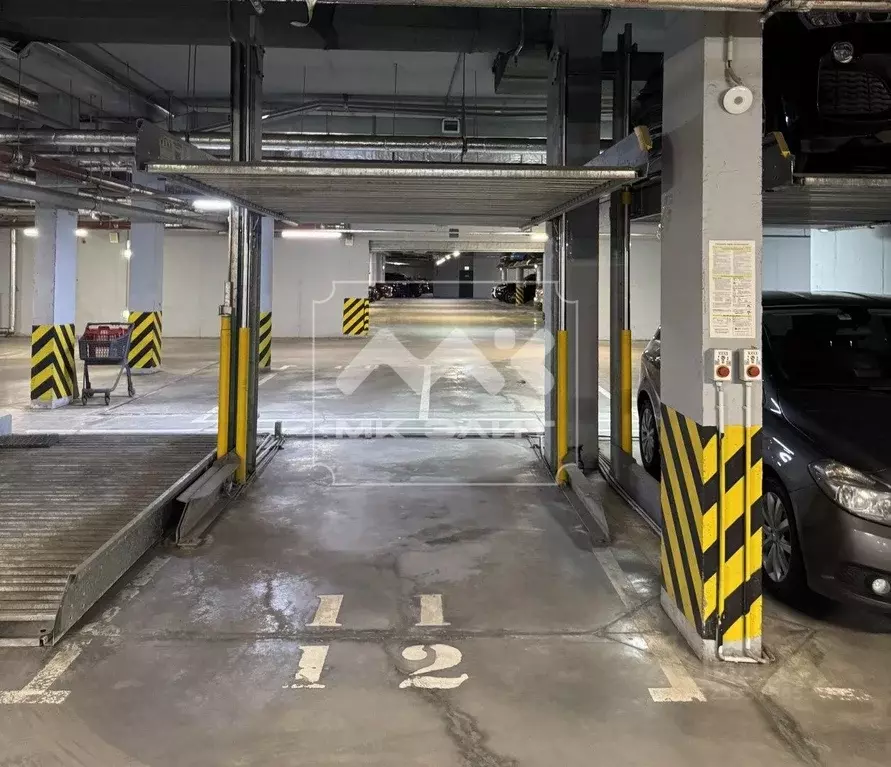 Гараж в Санкт-Петербург ул. Малая Зеленина, 1/22 (15 м) - Фото 1