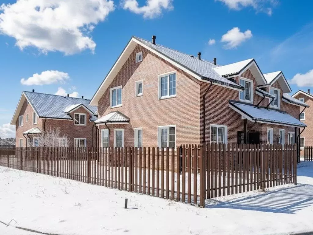 Таунхаус в Ленинградская область, Всеволожский район, Юкковское с/пос, ... - Фото 1