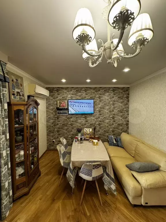 3-к. квартира, 98 м, 2/3 эт. - Фото 1