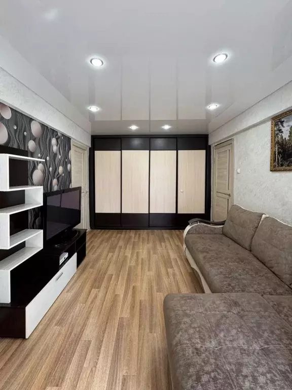 4-к кв. Омская область, Омск Городок Нефтяников мкр, ул. Волкова, 9 ... - Фото 1