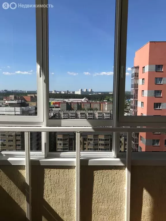 Квартира-студия: Екатеринбург, улица Репина, 66 (30 м) - Фото 1