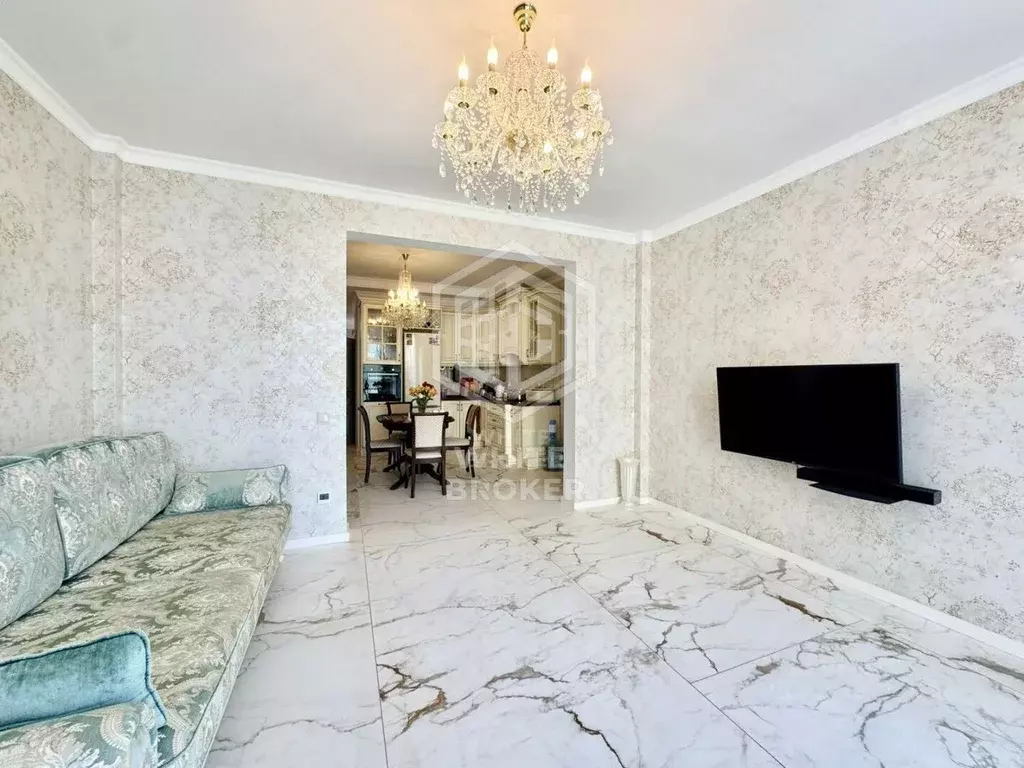 2-к кв. Крым, Ялта ул. Таврическая, 2Б (89.3 м) - Фото 1