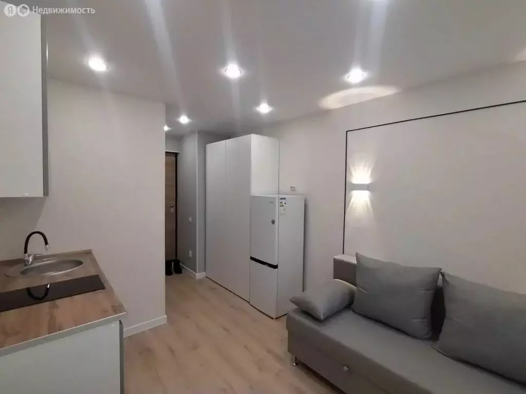 1-комнатная квартира: Тюмень, улица Энергетиков, 60 (17.3 м) - Фото 0