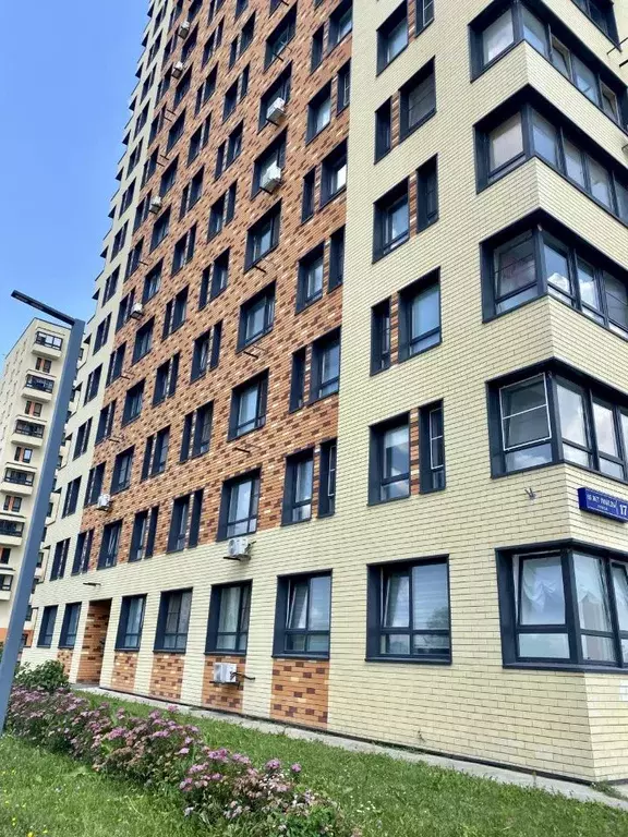 1-к кв. Калужская область, Калуга ул. 65 лет Победы, 17 (44.0 м) - Фото 1