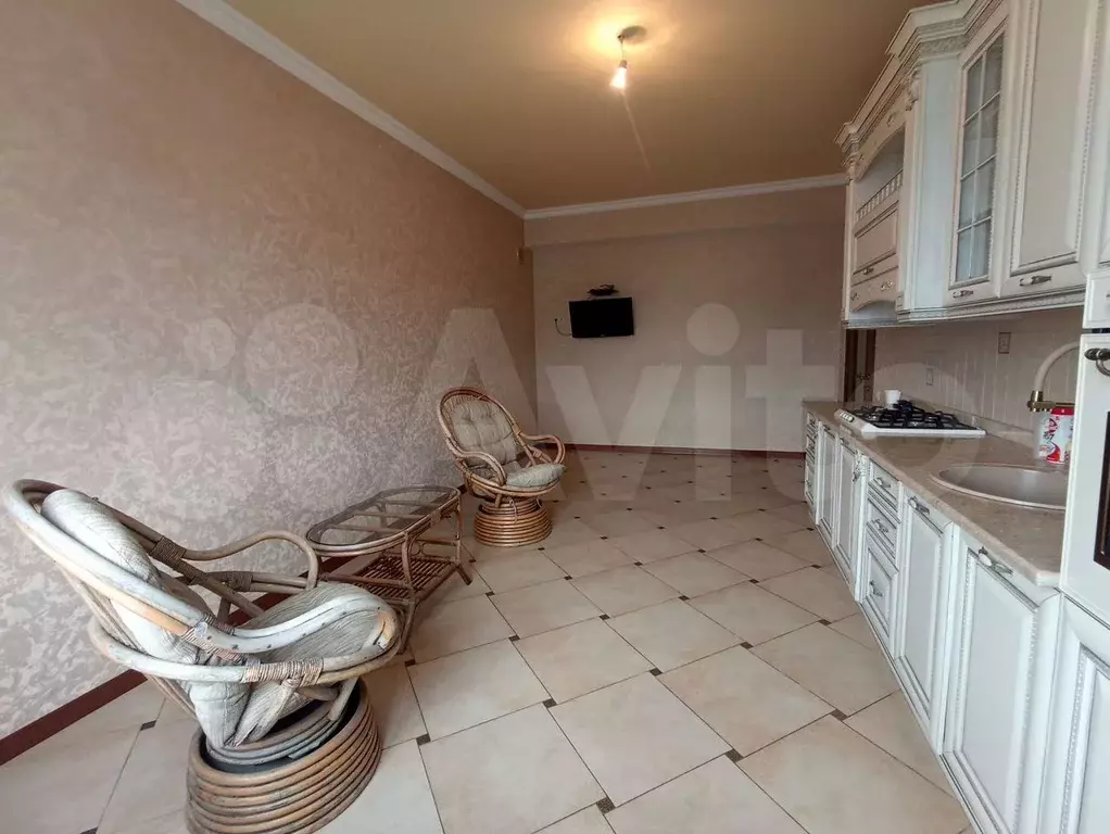 3-к. квартира, 150 м, 5/5 эт. - Фото 1