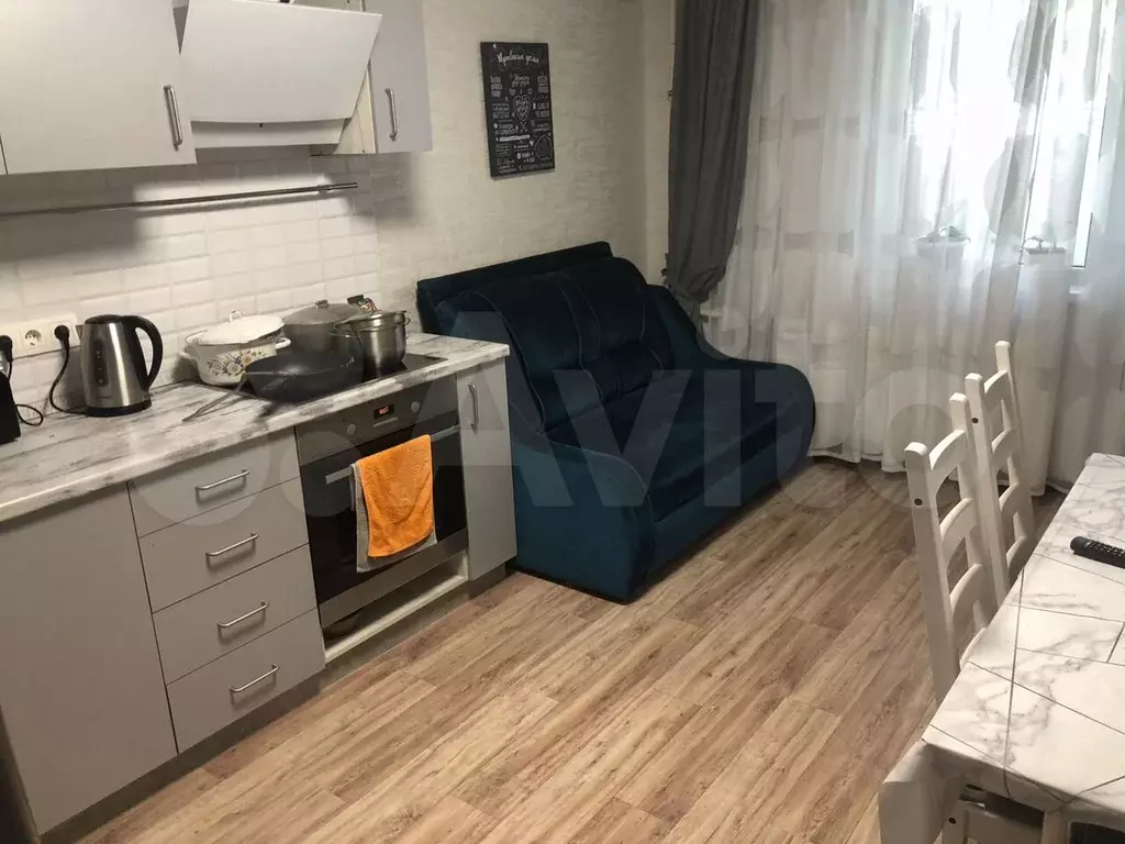 2-к. квартира, 56 м, 8/18 эт. - Фото 1
