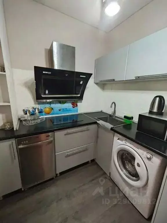 3-к кв. Хакасия, Абакан ул. Кирова, 204А (69.0 м) - Фото 1