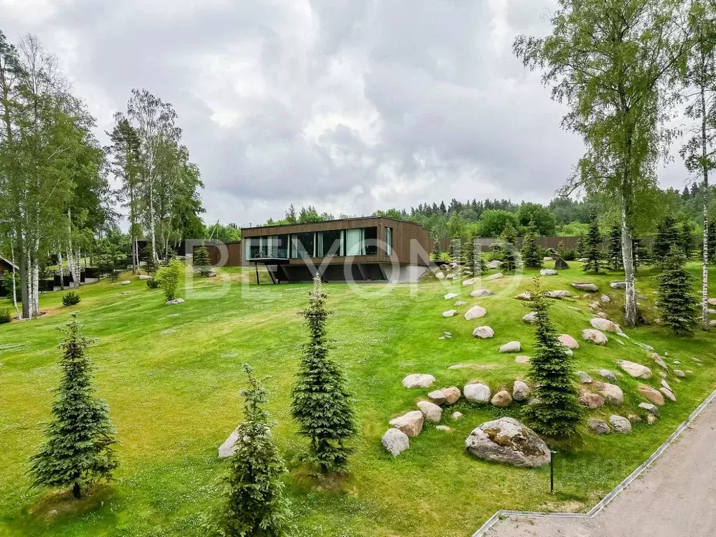 Дом в Ленинградская область, Приозерский район, Петровское с/пос, д. ... - Фото 1