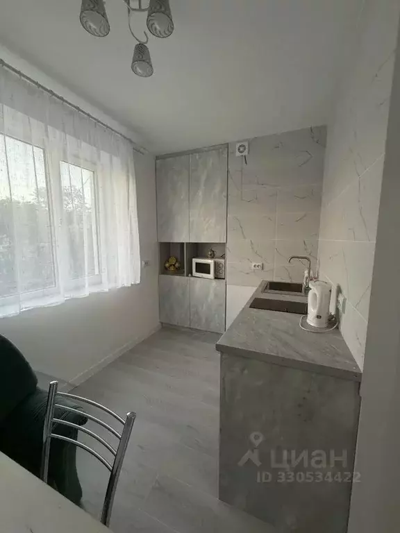 2-к кв. Крым, Феодосия ул. Крымская, 88 (60.0 м) - Фото 1