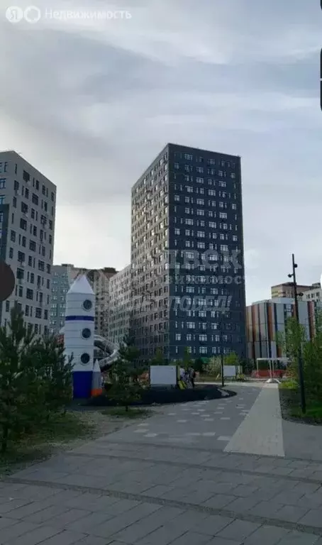 Квартира-студия: Тюмень, улица Тимофея Чаркова, 91 (36.5 м) - Фото 1