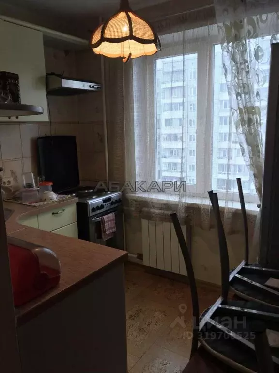 2-к кв. Красноярский край, Красноярск Ветлужанка мкр, ул. Петра ... - Фото 0