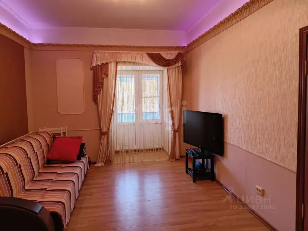 4-к кв. Псковская область, Остров ул. Освобождения, 4 (93.4 м) - Фото 2