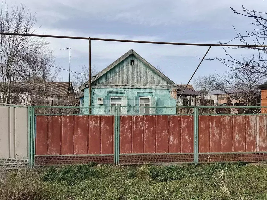 Дом в Калмыкия, Городовиковск Советская ул. (38 м) - Фото 1