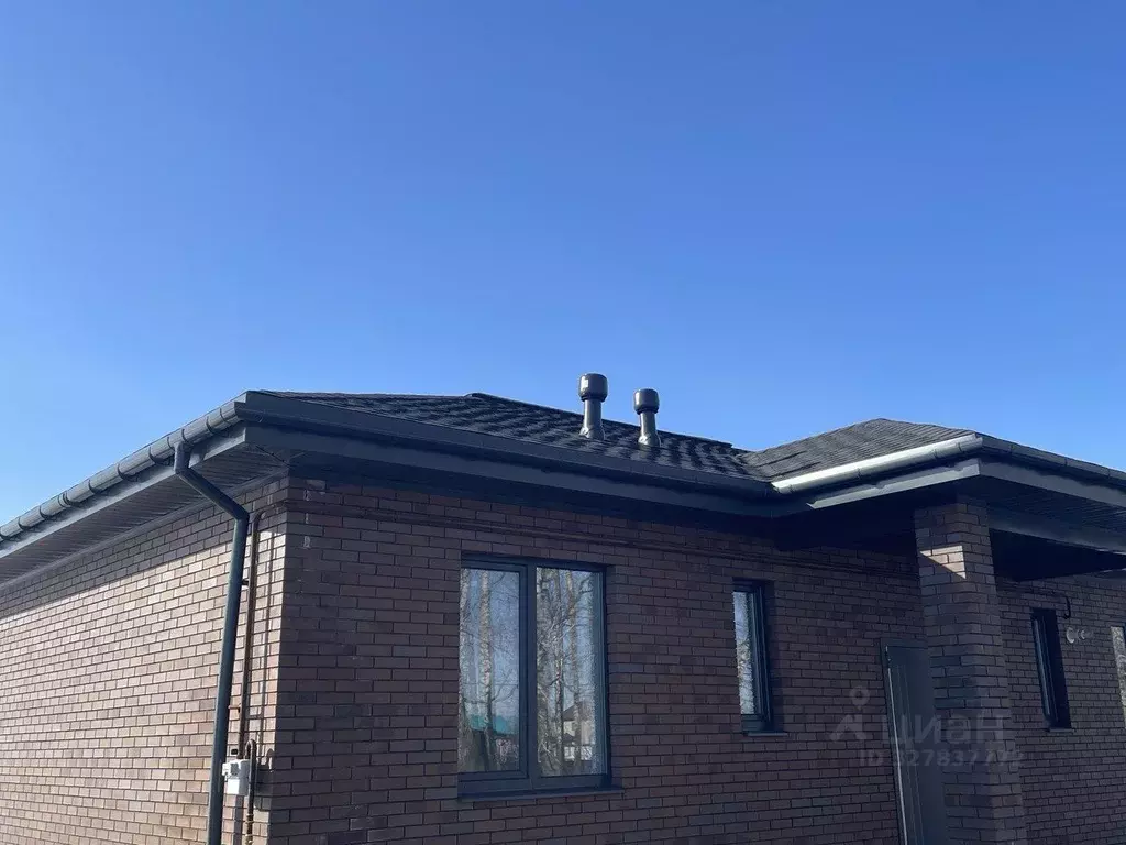 Дом в Курская область, Железногорский район, Разветьевский сельсовет, ... - Фото 1