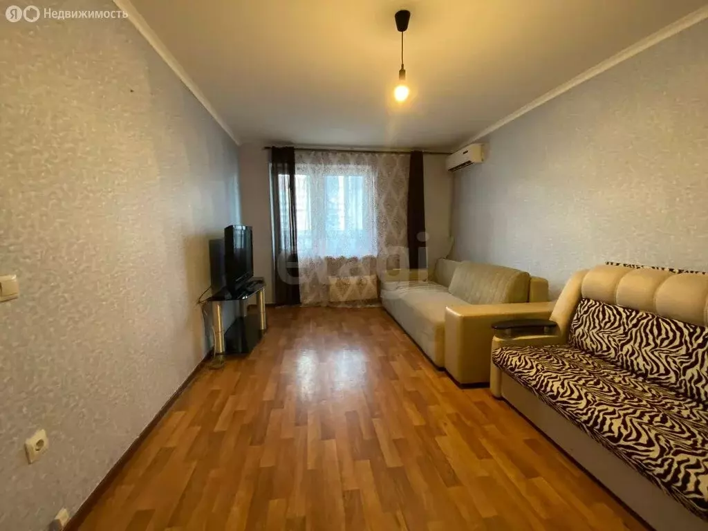 2-комнатная квартира: Краснодар, проспект имени писателя Знаменского, ... - Фото 0