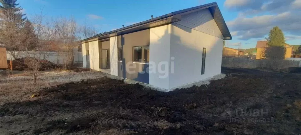 Дом в Свердловская область, Сысертский муниципальный округ, пос. ... - Фото 1