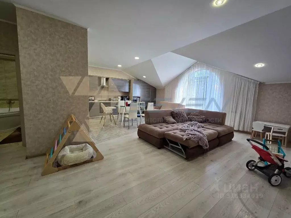 2-к кв. Севастополь ул. Степаняна, 10 (84.0 м) - Фото 1