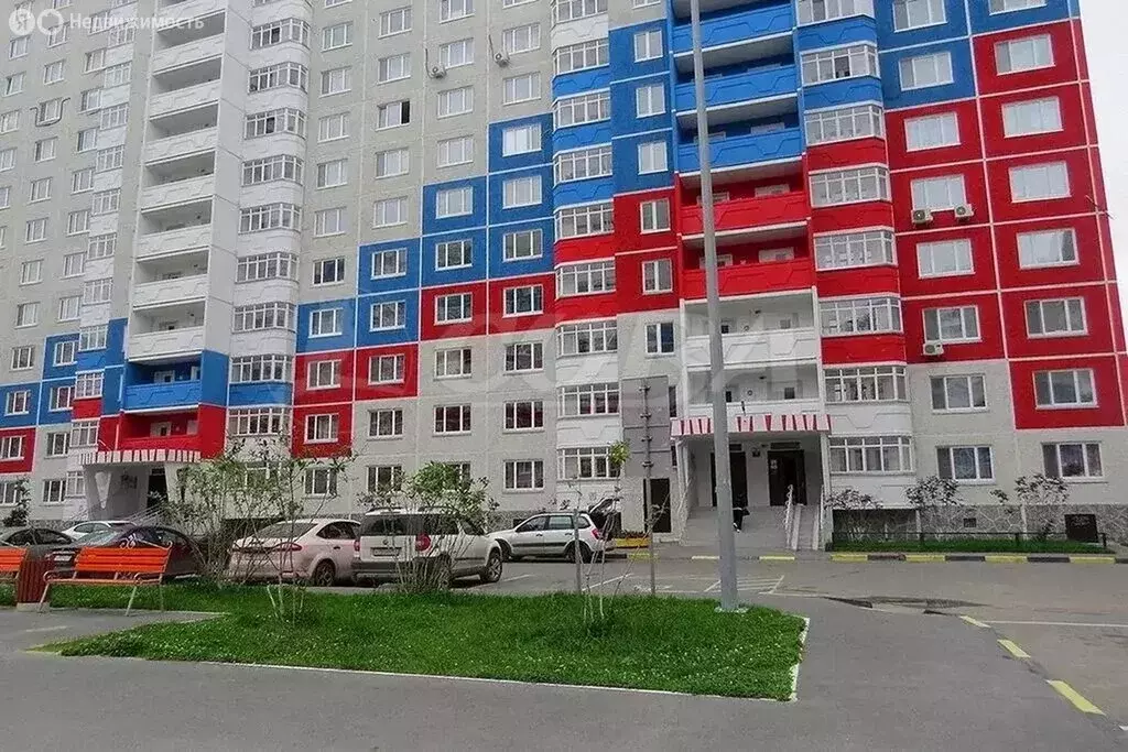 3-комнатная квартира: Тюмень, улица Московский Тракт, 154 (92 м) - Фото 2