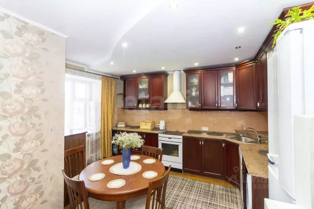 2-к кв. Тюменская область, Тюмень Амурская ул., 2 (62.0 м) - Фото 1