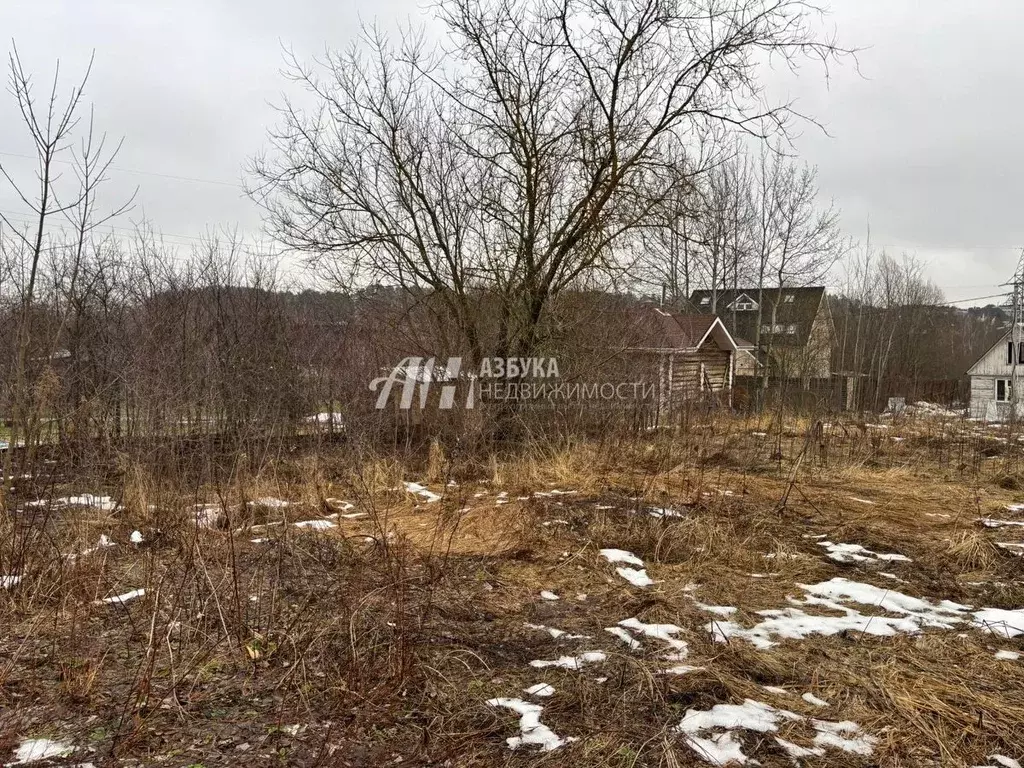 Участок в Московская область, Красногорск городской округ, д. ... - Фото 0