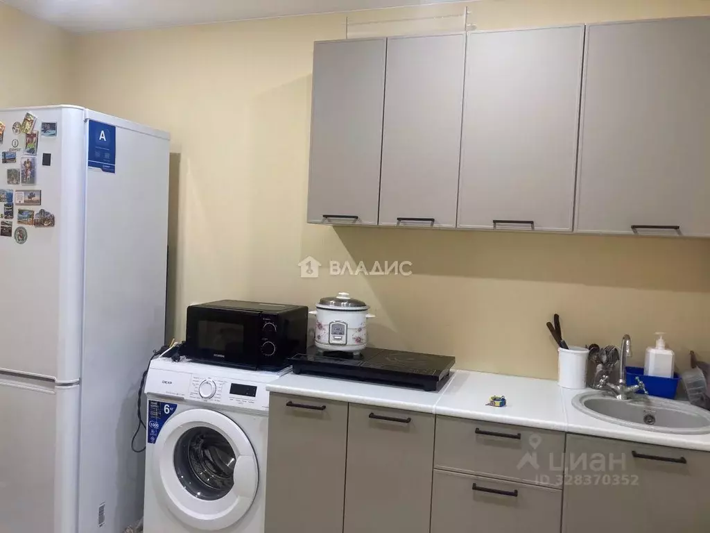 2-к кв. Коми, Сыктывкар ул. Карла Маркса, 184 (36.6 м) - Фото 1