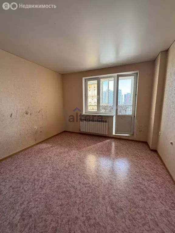 1-комнатная квартира: Казань, улица Мустая Карима, 3 (42 м) - Фото 2