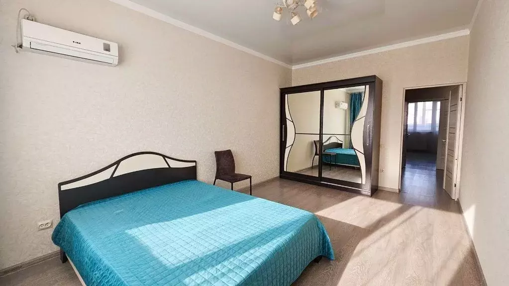 2-к кв. Краснодарский край, Новороссийск ул. Серова, 17 (68.0 м) - Фото 0