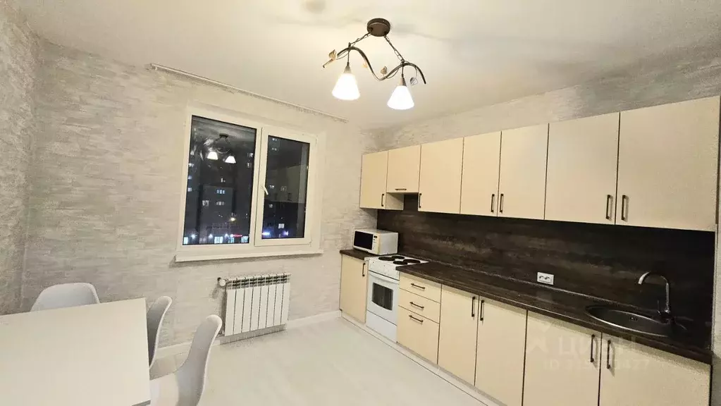 1-к кв. Татарстан, Казань ул. Айрата Арсланова, 8 (42.0 м) - Фото 0