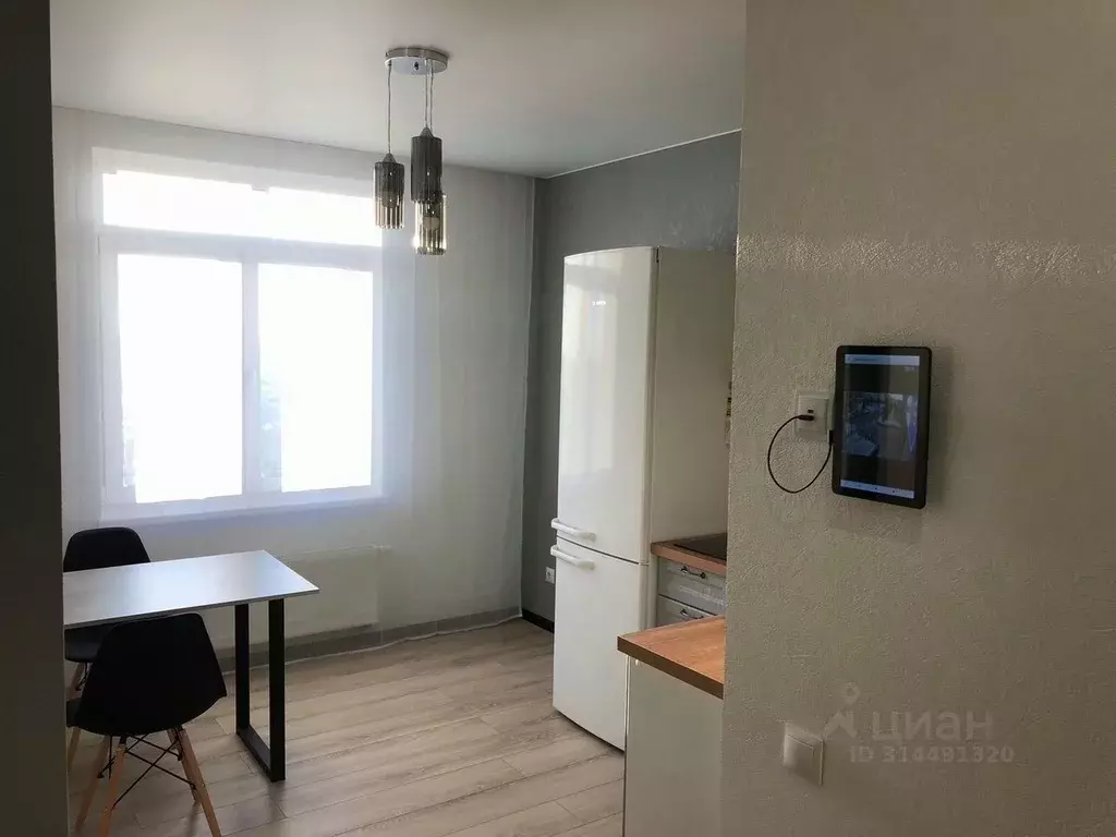 1-к кв. Тюменская область, Тюмень Харьковская ул., 76 (28.0 м) - Фото 1