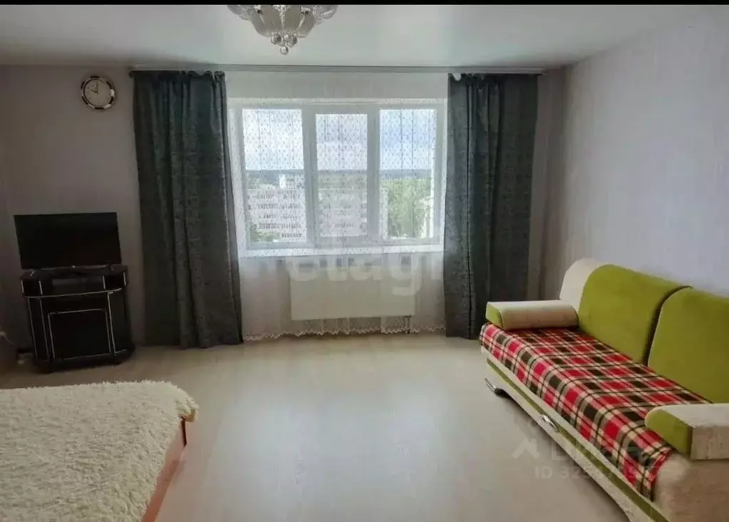 1-к кв. Брянская область, Клинцы ул. Пушкина, 33 (52.0 м) - Фото 1