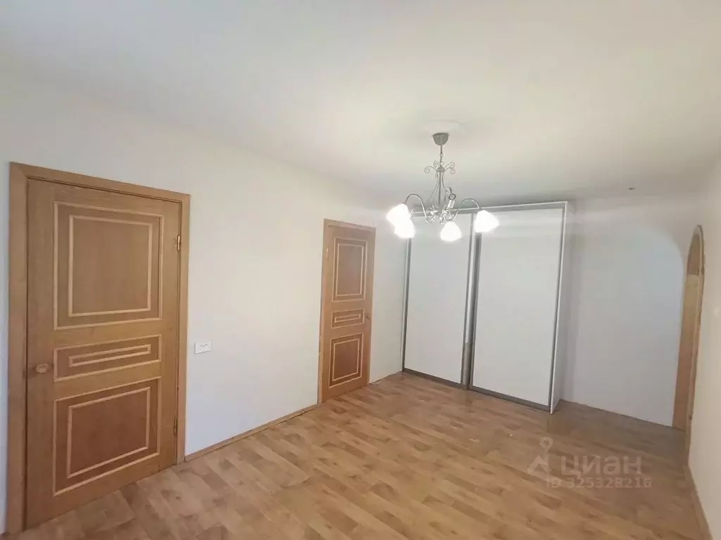 3-к кв. Оренбургская область, Оренбург Промышленная ул., 7 (60.0 м) - Фото 2