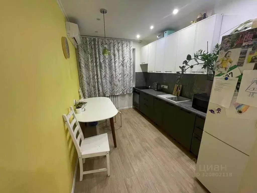 2-к кв. Саха (Якутия), Якутск ул. Дзержинского, 12/3 (46.0 м) - Фото 1