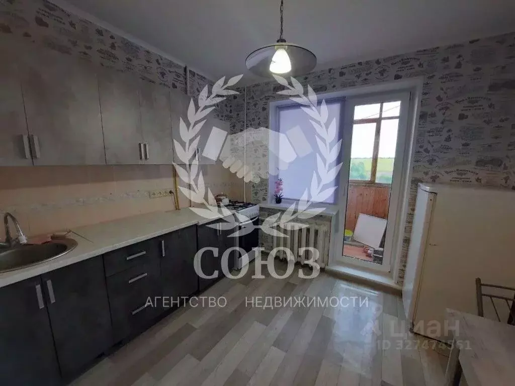 3-к кв. Калужская область, Тарусский муниципальный округ, Кузьмищево ... - Фото 1