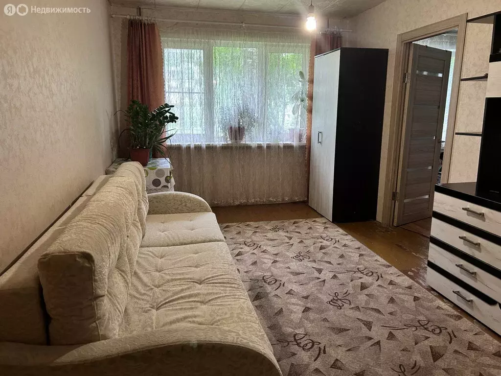 3-комнатная квартира: Киров, улица Свободы, 38А (56.9 м) - Фото 0