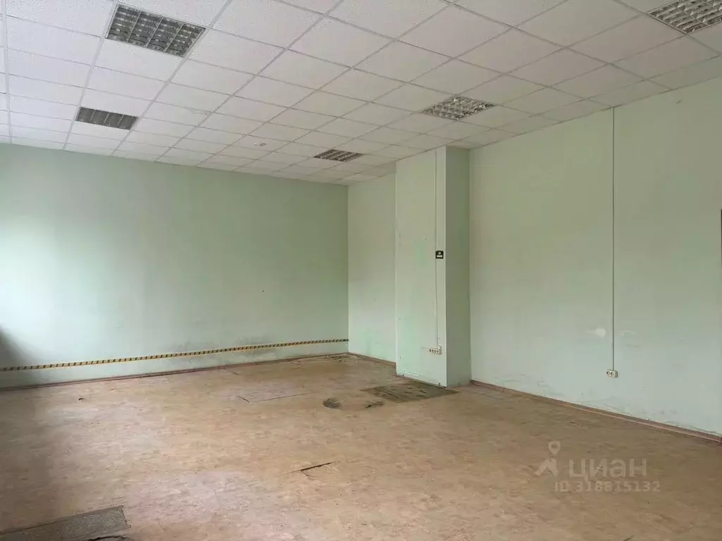 Помещение свободного назначения в Саратовская область, Саратов Буровая ... - Фото 1
