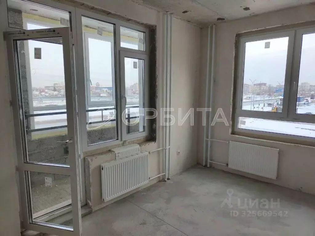 3-к кв. Тюменская область, Тюмень ул. Фармана Салманова, 23 (60.5 м) - Фото 1