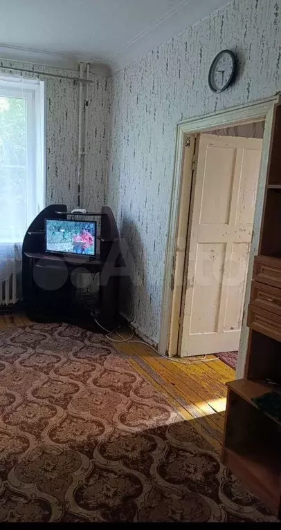 Комната 34 м в 3-к., 1/3 эт. - Фото 1