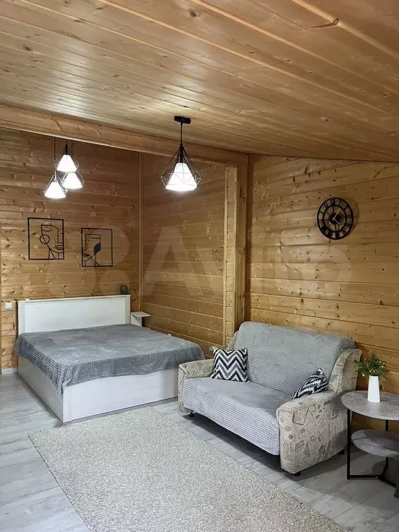 Комната 35 м в 1-к., 2/2 эт. - Фото 0